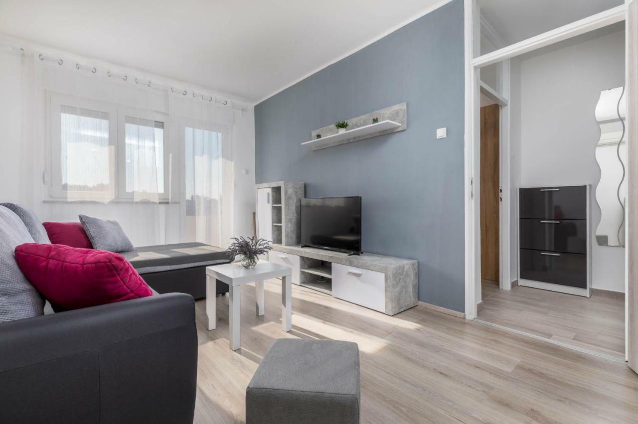 Apartment Sole