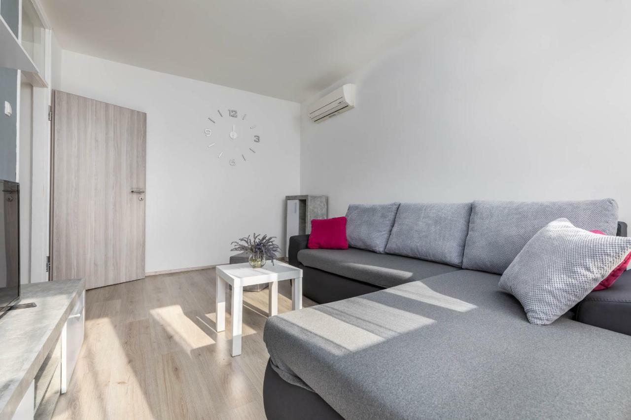 Apartment Sole *